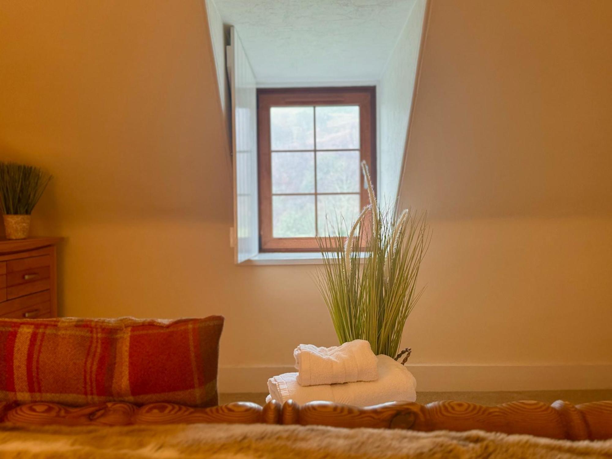 Rosemount Cottage Two - Highland Cottage 加夫 外观 照片